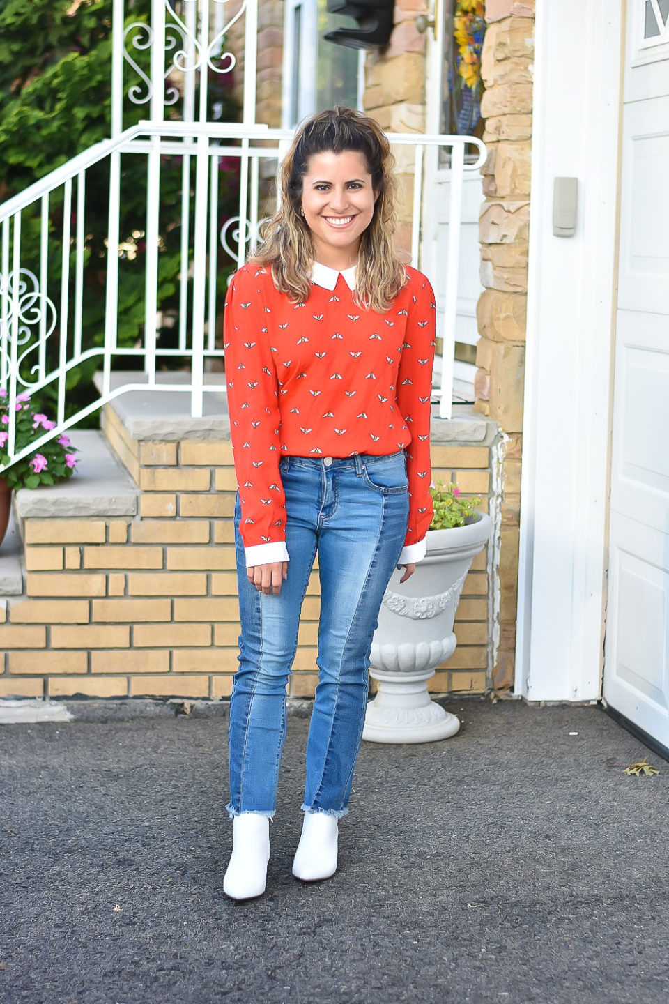 Bee Print Peter Pan Collar Top